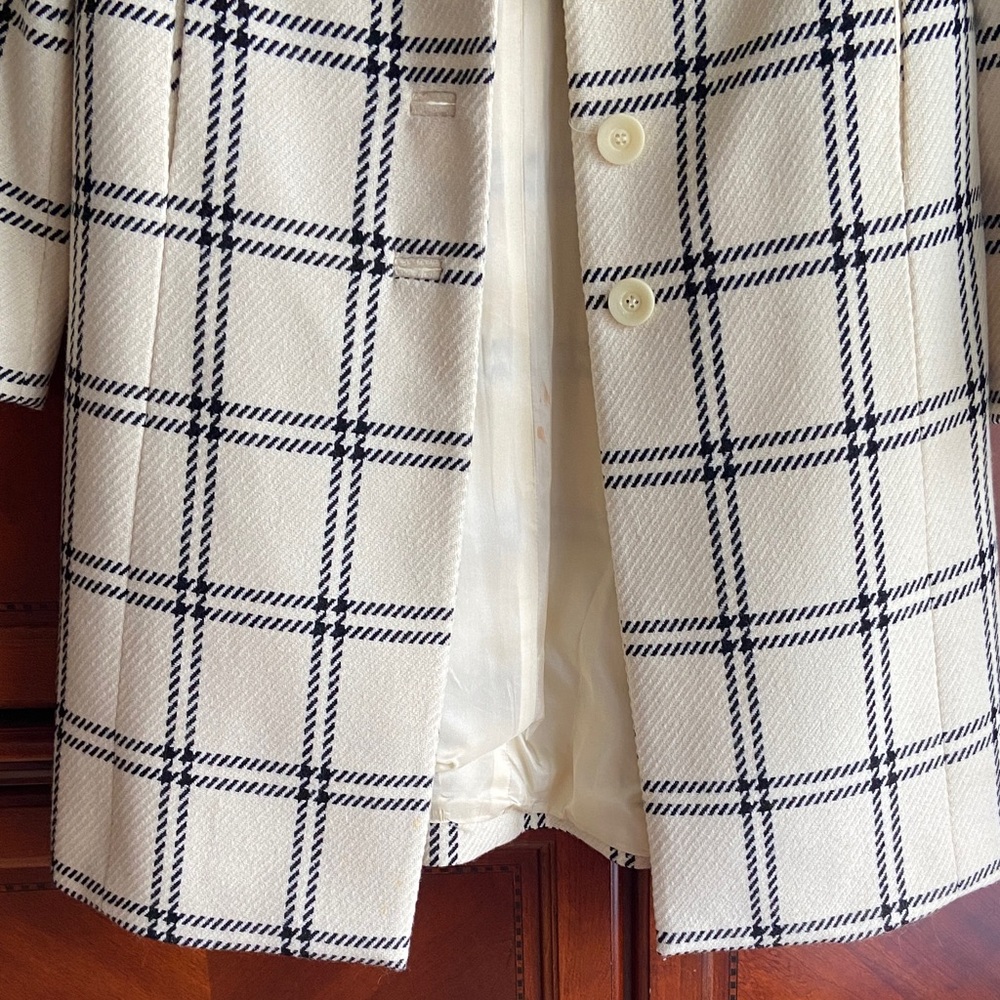 Vintage Valerie Stevens Cream Windowpane Plaid Coat with Black Grid - Picture 12 of 12